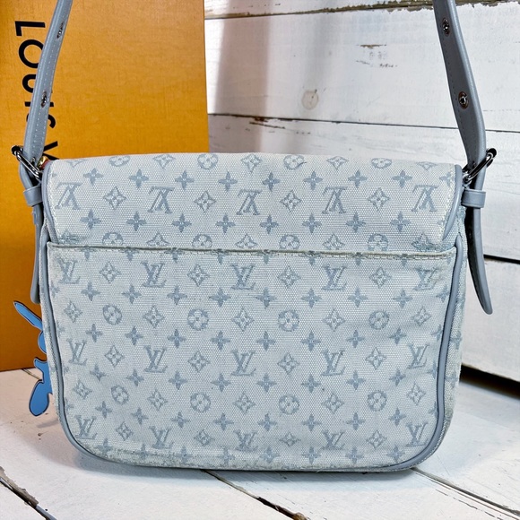 Louis Vuitton Conte De Fee “Musette” Style Crossbody Bag - Picture 3 of 10